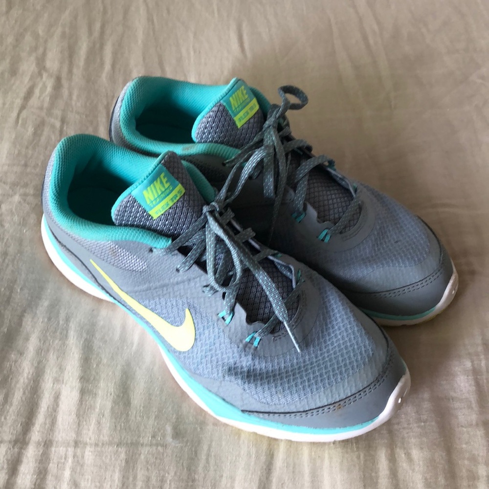 Nike flex tr5 shoes